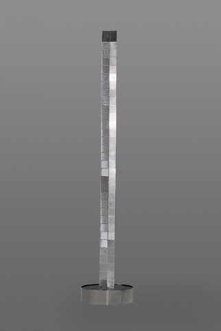 Heinz Mack, Kleine Himmels-Stele (Little Sky Stele), 1988, Embossed silver anodised aluminum, stainless steel, motor, 213 x 42 cm | 83.86 x 16.54 in, # MACK0068 